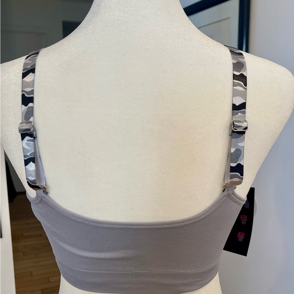 NWT STRAP IT’S bra , adjustable straps - Picture 2 of 4